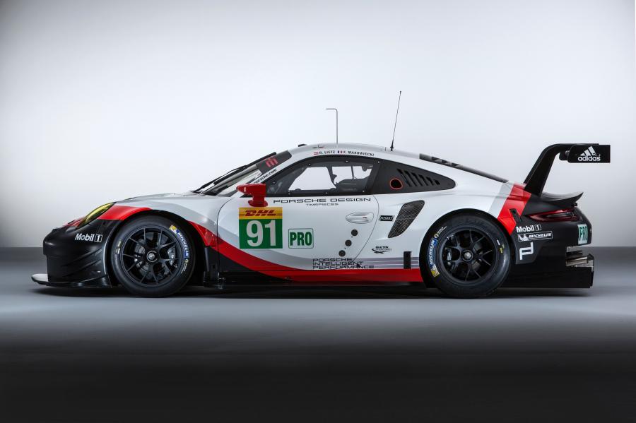  Porsche 911 RSR (991) 2017 года  (фото 30 из 39)